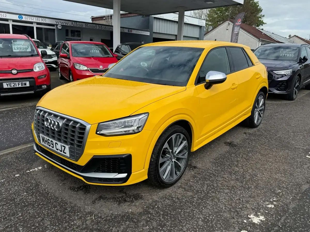 Usado Audi SQ2 Design 300 CV (220 kW) 2019 Amarillo SUV