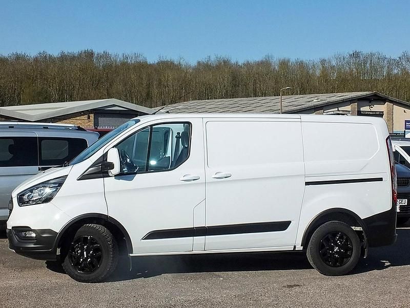 Used Ford Transit Custom 130 HP (95 kW) 2021 White Van