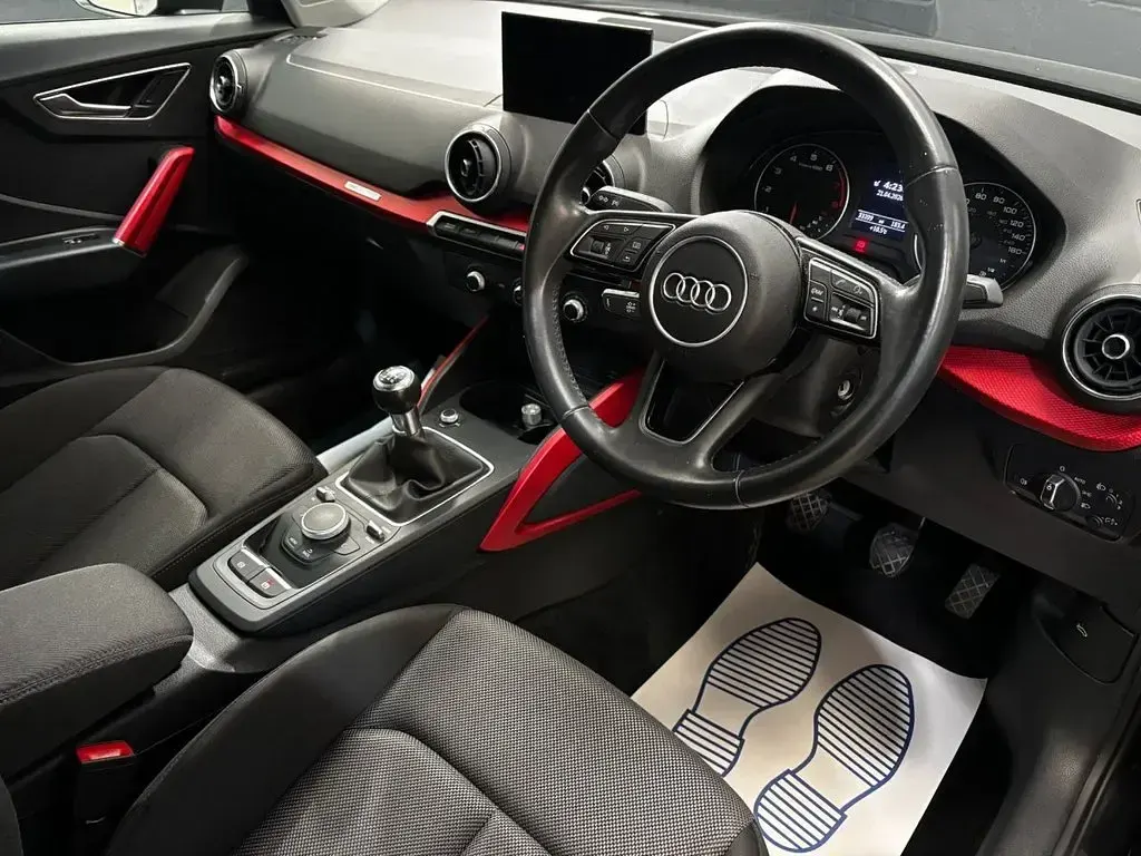 Used Audi Q2 Sport 116 HP (85 kW) 2019 Black SUV