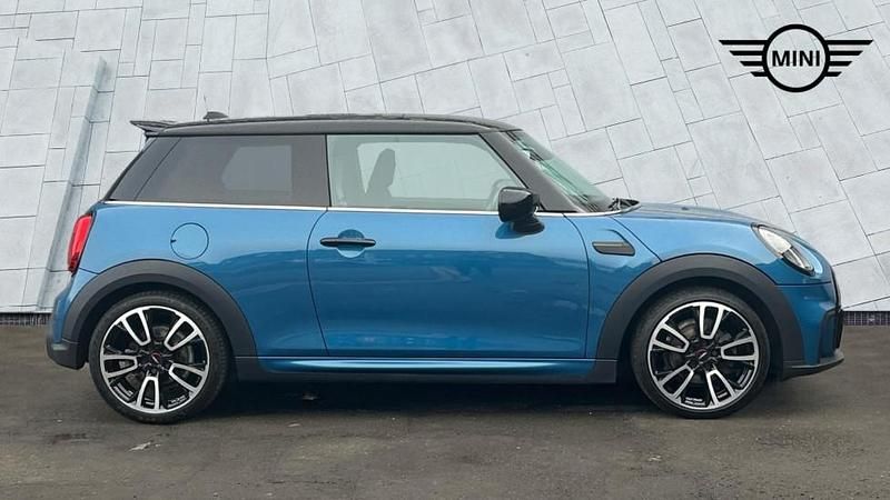 Used Mini Cooper Hatch 134 HP (98 kW) 2022 Blue Hatchback
