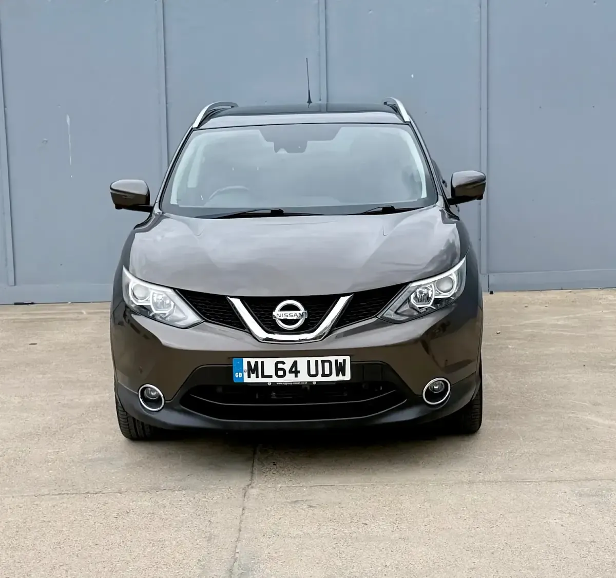 Używany Nissan Qashqai N-TEC 115 KM (84 kW) 2014 Beżowy SUV