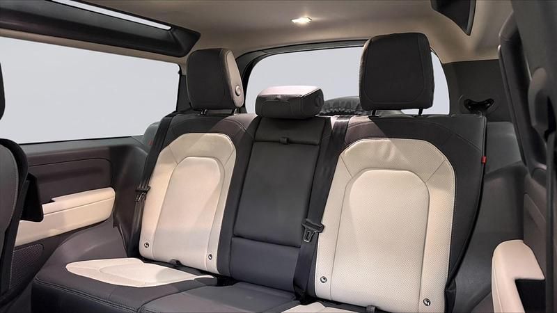 Used Land Rover Defender HSE Dynamic 2024 Black SUV