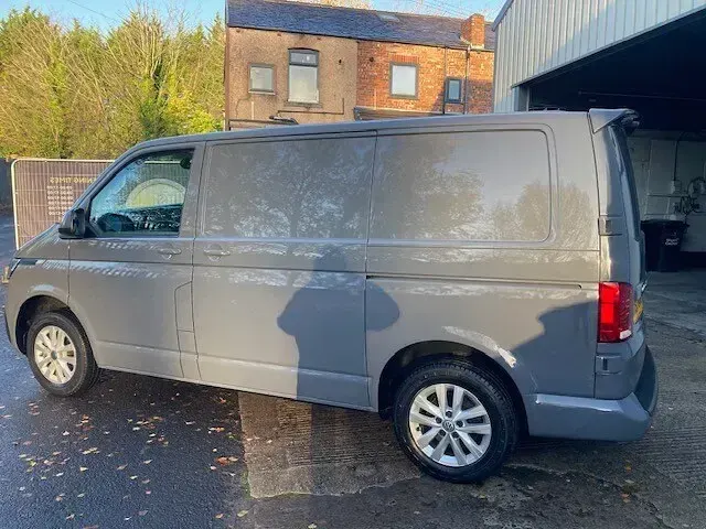 Used VW Transporter Highline 150 HP (110 kW) 2021 Grey Van