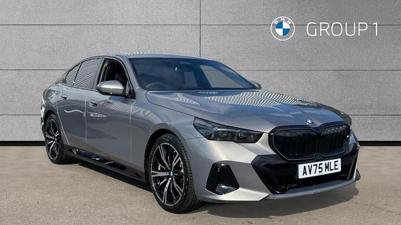 Used BMW 520 M Sport 208 HP (152 kW) 2025 Oxide grey Sedan