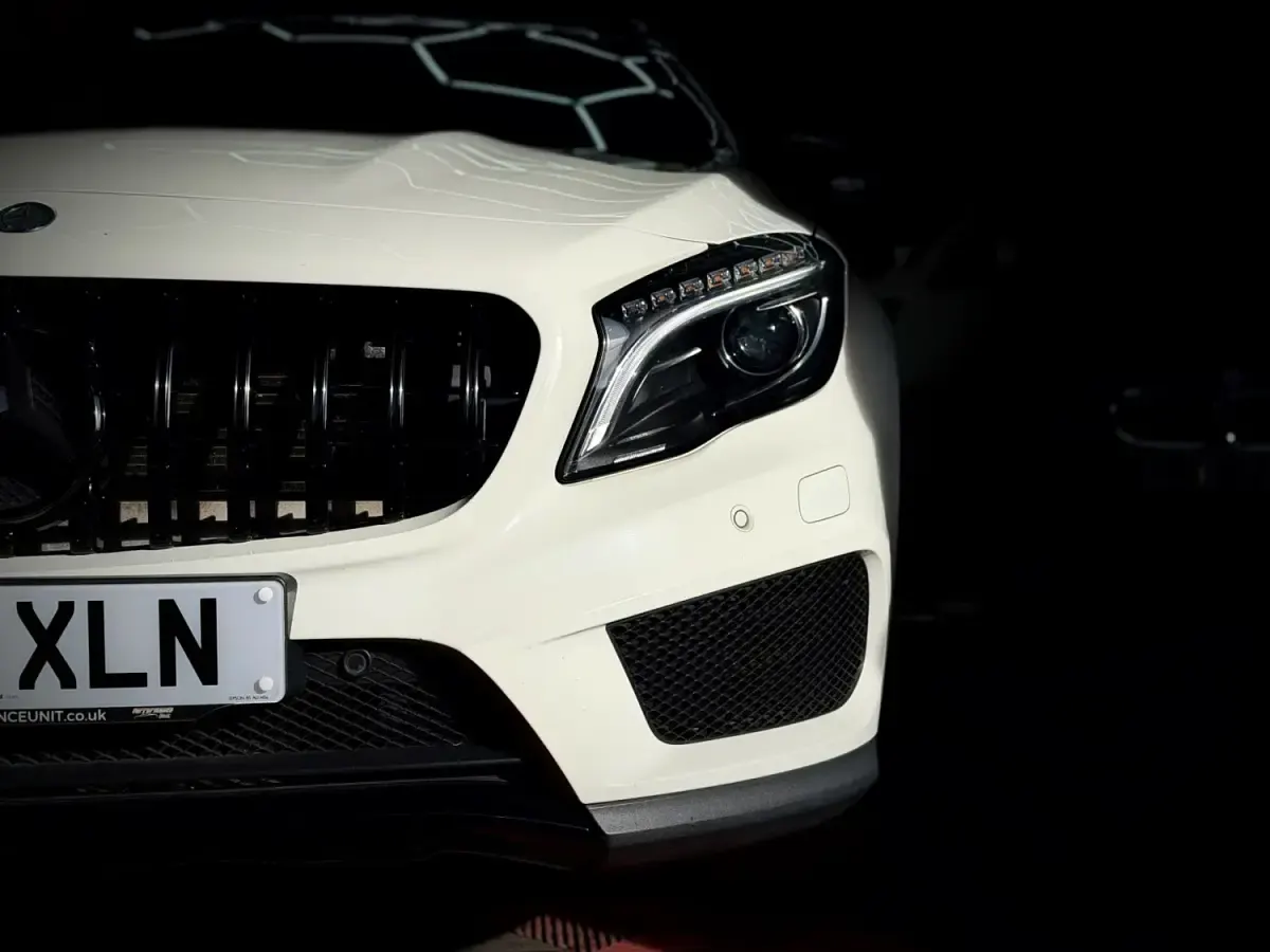 Used Mercedes GLA250 AMG line 2016 White SUV