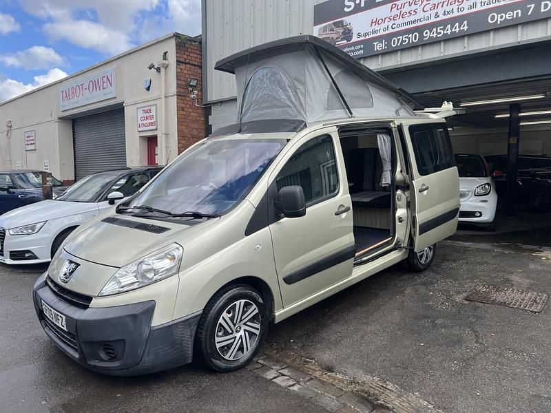 Gold Used 2009 Peugeot Partner Tepee Comfort MPV | £9,950 - Image 1/4