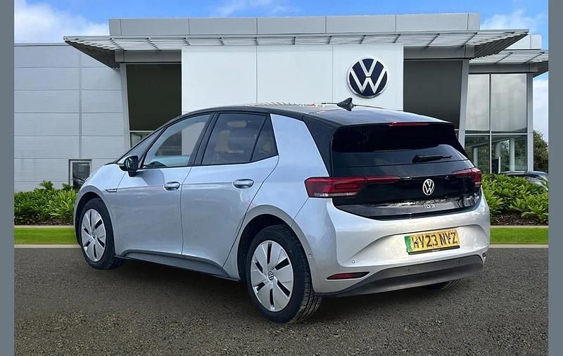 Used VW ID.3 Pro Performance 150 kW (204 HP) 2023 Silver Hatchback