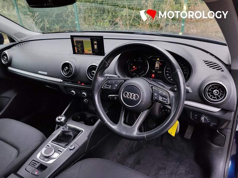 Used Audi A3 Sportback Performance 110 HP (80 kW) 2017 Blue Hatchback