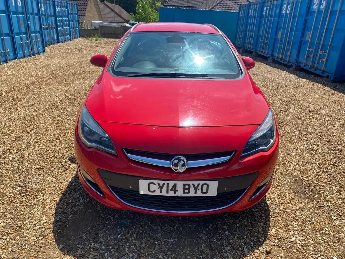 Used Vauxhall Astra Elite 2014 Red Estate