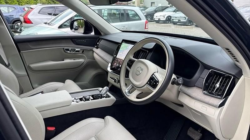 Usado Volvo XC90 Plus 247 CV (181 kW) 2025 Azul SUV