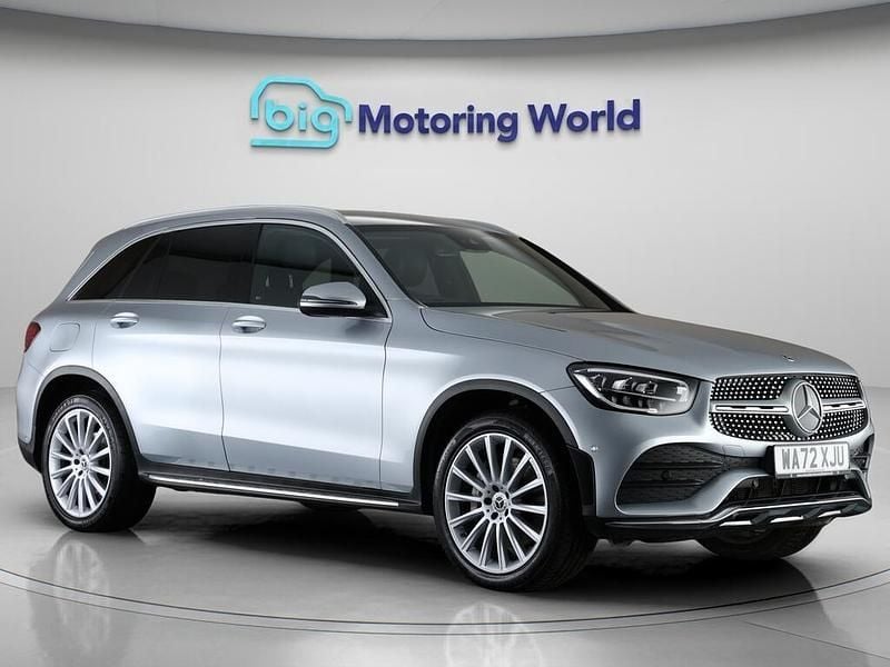 Silver Used 2022 Mercedes GLC300e AMG Line Premium | £27,400 (Good price) - Image 1/4