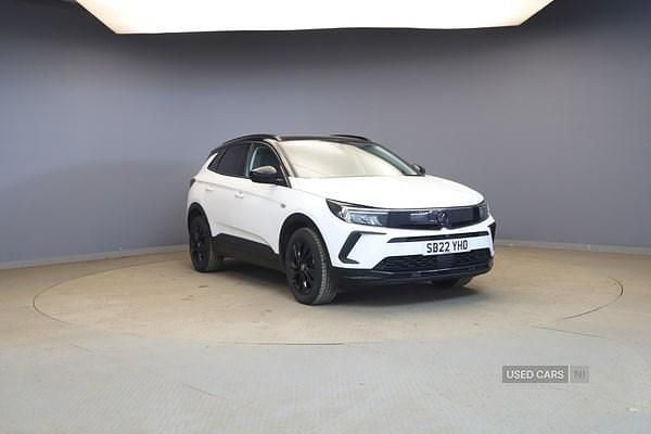Used Vauxhall Grandland X SRi 2022 White SUV