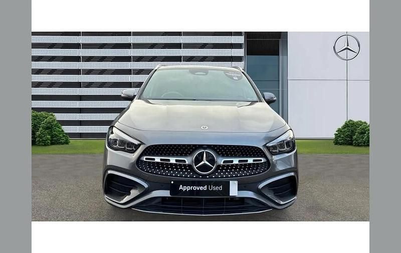 Used Mercedes GLA200 Executive 161 HP (118 kW) 2024 Grey SUV
