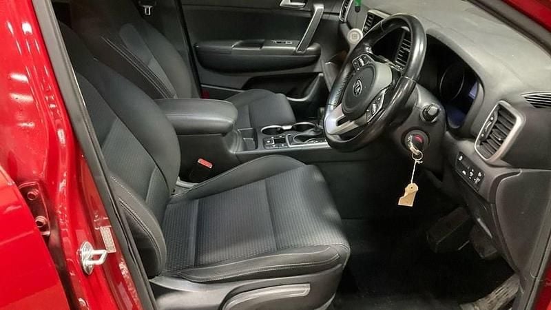 Used Kia Sportage 134 HP (98 kW) 2021 Red SUV