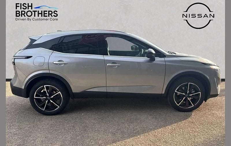 New Nissan Qashqai Tekna 190 HP (139 kW) 2025 Silver SUV