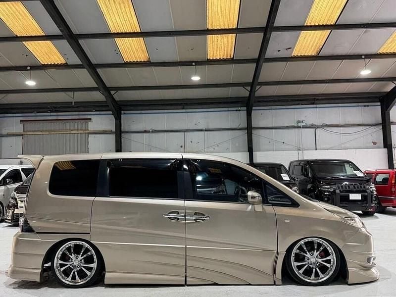 Used Honda Stepwgn 2007 Gold MPV
