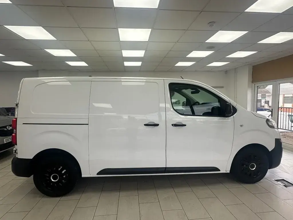 Used Citroën Dispatch 2020 White MPV
