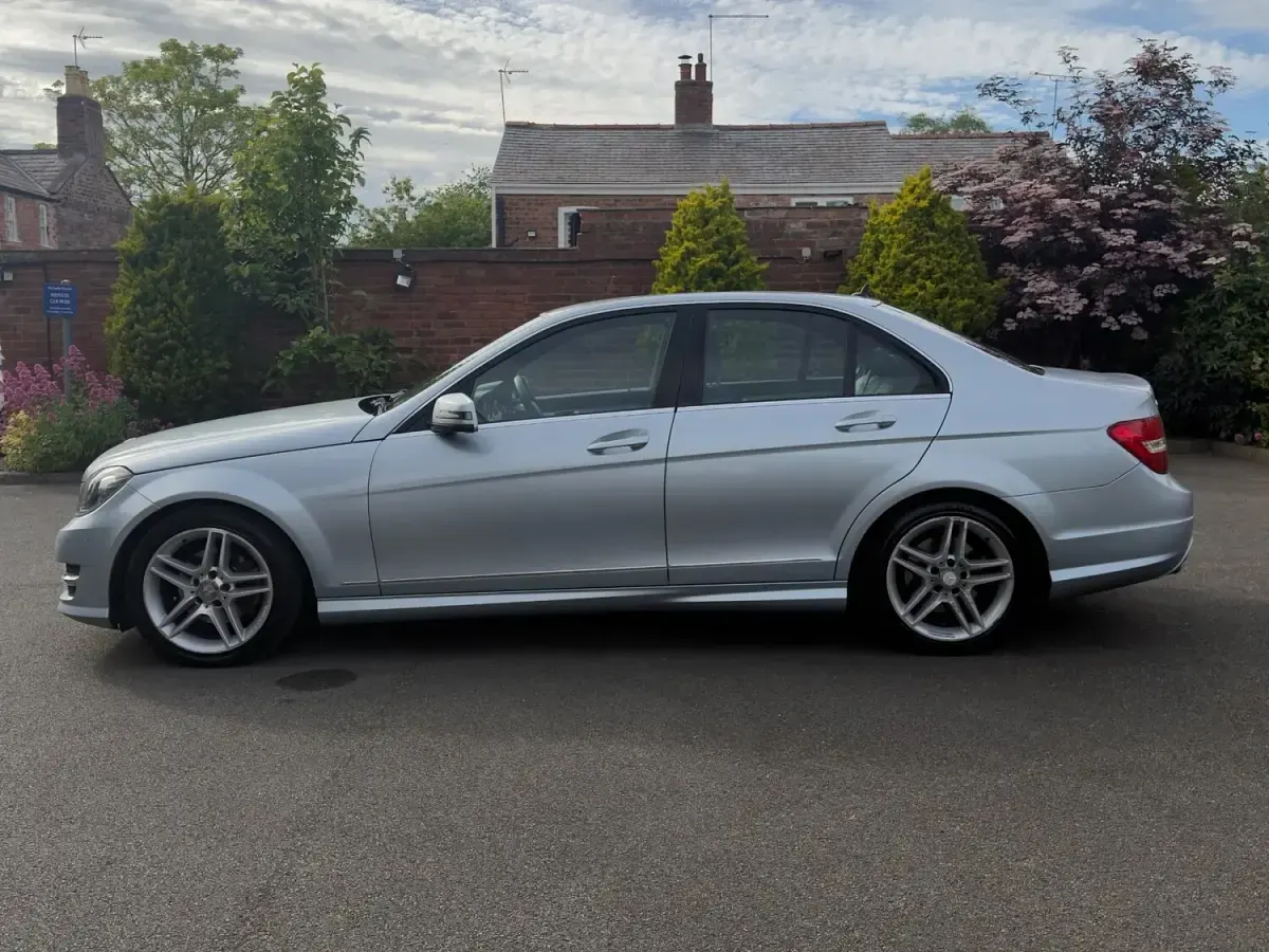 Begagnad Mercedes C220 AMG 2014 Silver Sedan