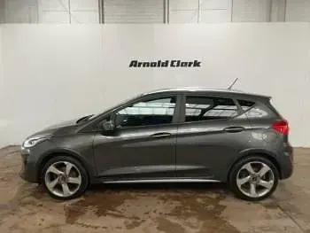 Usado Ford Fiesta Active X 140 HP (102 kW) 2019 Cinzento Citadino