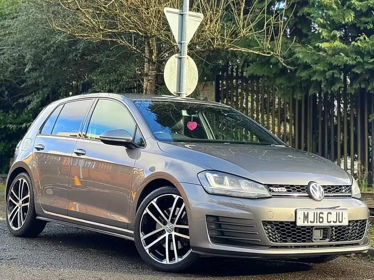 Używany VW Golf VII GTD 184 KM (135 kW) 2016 Szary Hatchback