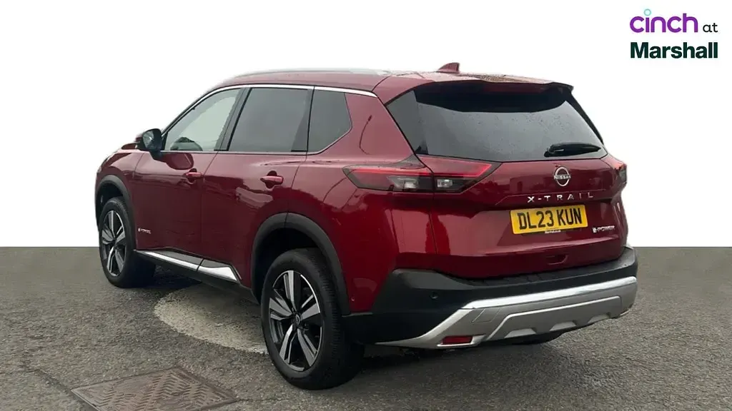 Used Nissan X-Trail Tekna 204 HP (150 kW) 2023 Red SUV