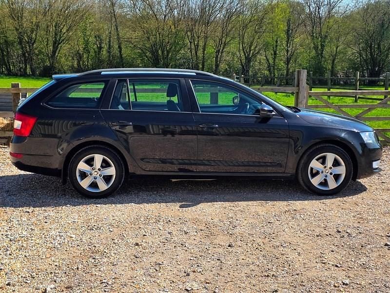 Begagnad Skoda Octavia SE 2014 Svart Halvkombi