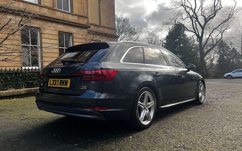 Used Audi A4 S-Line 190 HP (139 kW) 2017 Grey Estate