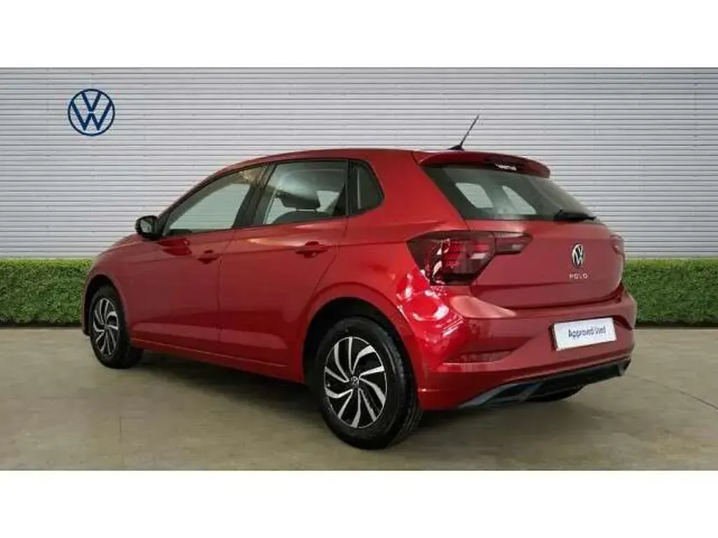 Used VW Polo Life 95 HP (69 kW) 2022 Red Hatchback