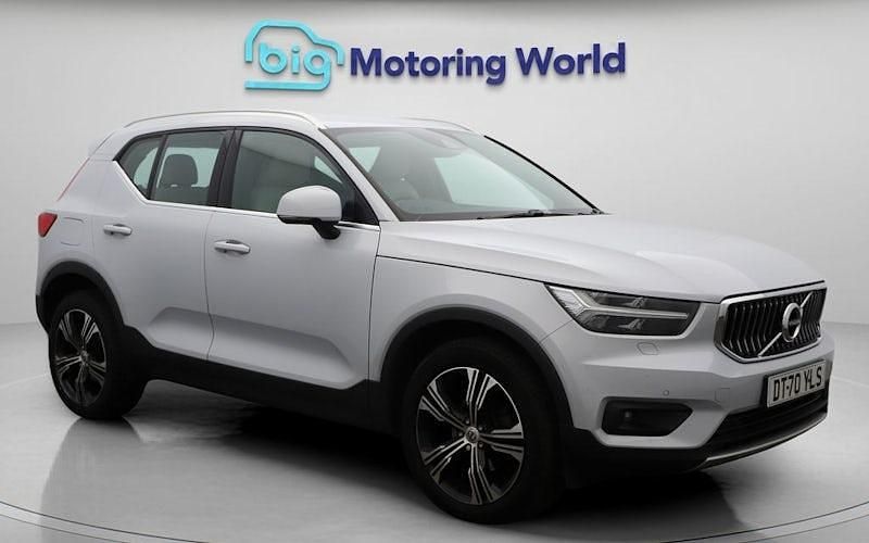 Used 2021 Volvo XC40 Inscription SUV | £22,500 (Good price) - Image 1/4