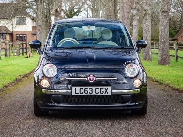 Used Fiat 500 Lounge 85 HP (62 kW) 2014 Black Hatchback