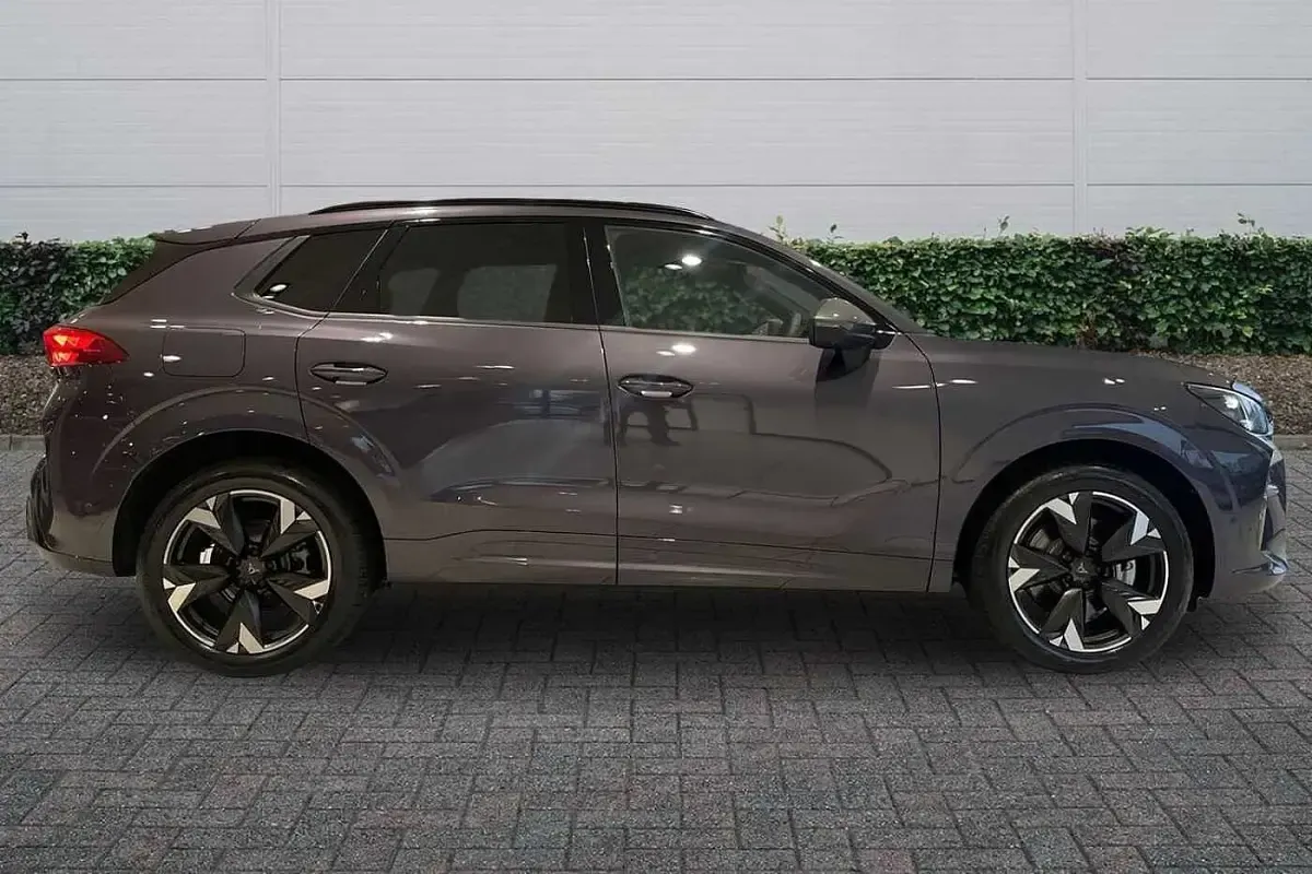 Used Cupra Terramar 2026 Mauve/purple SUV