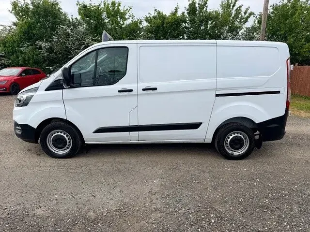 Used Ford Transit Custom 130 HP (95 kW) 2023 White Van