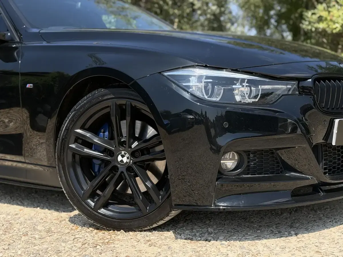 Used BMW 320 M Sport 2018 Black Estate