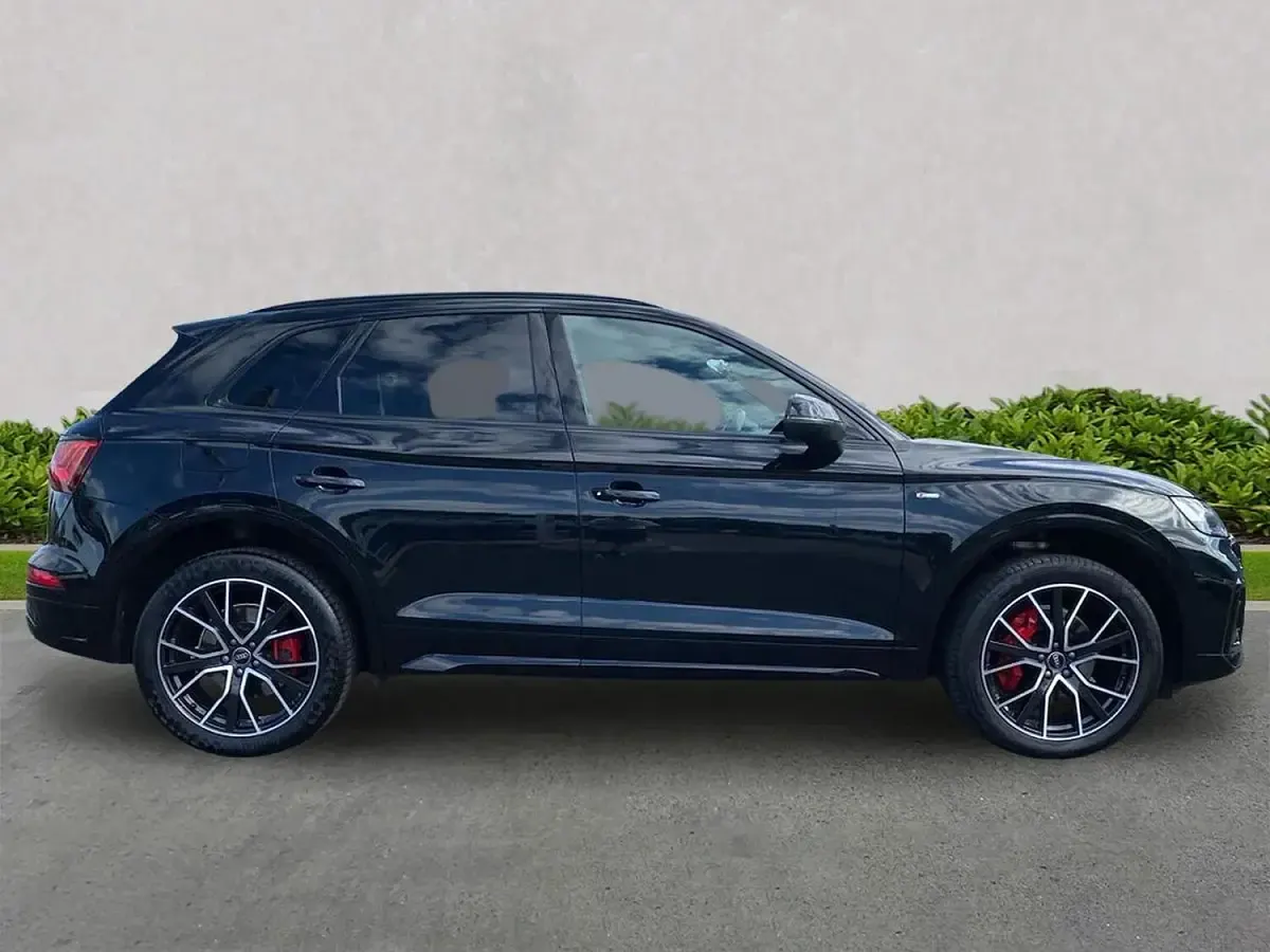 Used Audi Q5 Performance 204 HP (150 kW) 2023 Black SUV