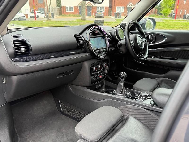 Usado Mini Cooper Clubman 2016 Gris Familiar