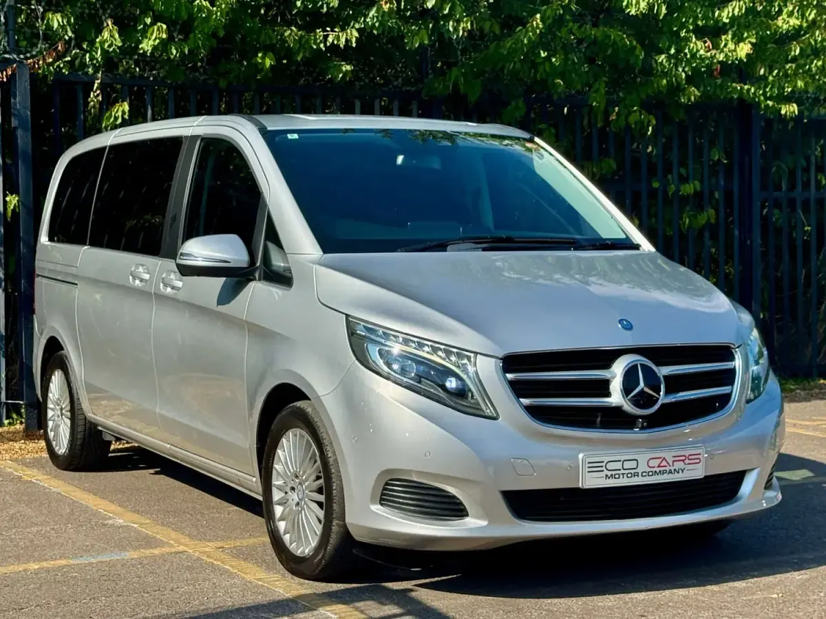 Used Mercedes V220 SE 163 HP (119 kW) 2016 Silver MPV
