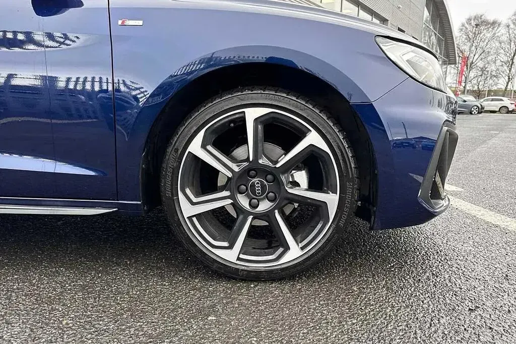 Used Audi A1 Black Edition 116 HP (85 kW) 2026 Blue SUV