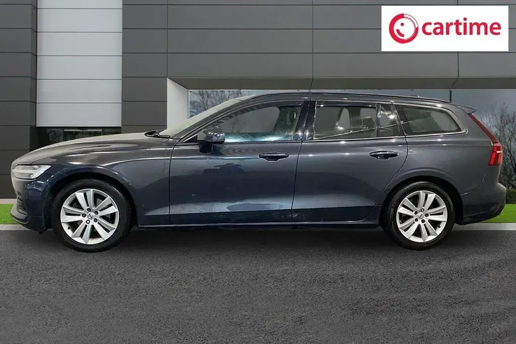 Used Volvo V60 Momentum 2018 Grey Estate