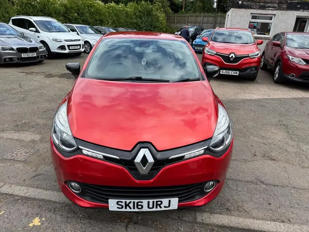 Used Renault Clio Dynamique 2016 Red Hatchback