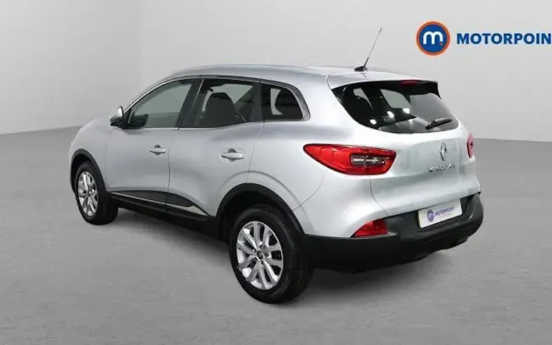 Gebraucht Renault Kadjar Dynamique 140 PS (102 kW) 2018 Silber SUV