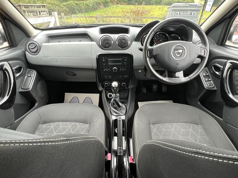 Used Dacia Duster Lauréate 2015 Black SUV