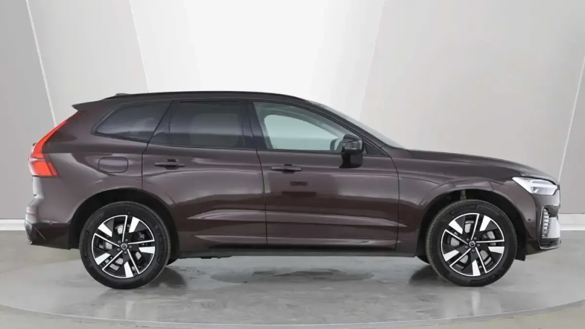 Used Volvo XC60 Plus 247 HP (181 kW) 2026 SUV