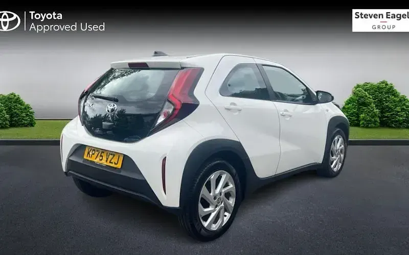 Used Toyota Aygo X PURE 72 HP (52 kW) 2025 SUV