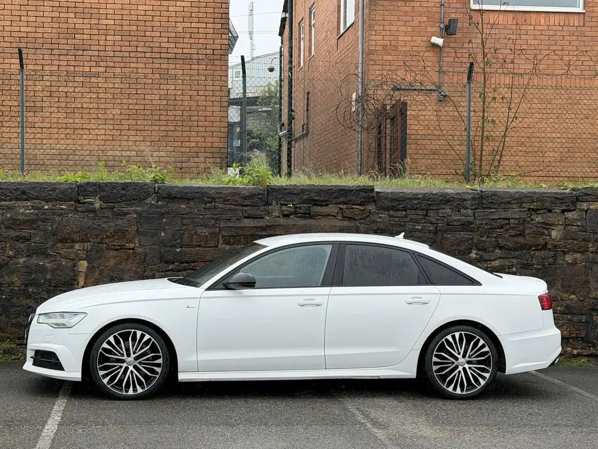 Used Audi A6 Black Edition 272 HP (200 kW) 2018 White Sedan