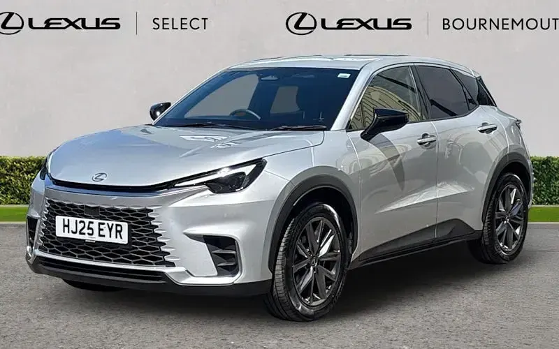 Used Lexus LBX 136 HP (100 kW) 2025 Silver SUV