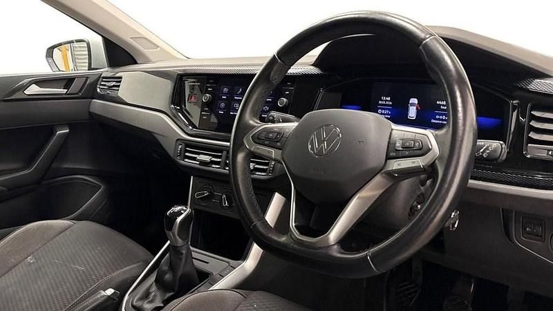 Used VW Polo Life 95 HP (69 kW) 2021 Silver Hatchback