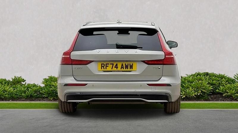 Used Volvo V60 Ultra 449 HP (330 kW) 2025 Silver Estate