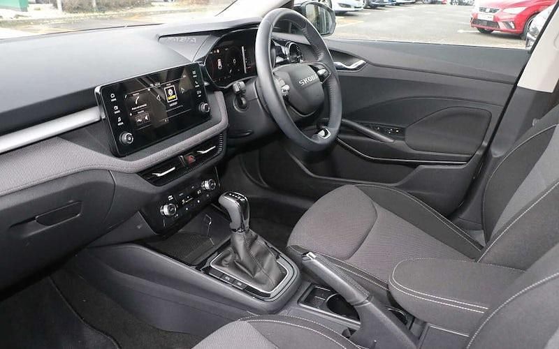 Used Skoda Fabia Design Edition 116 HP (85 kW) 2025 Moon white metallic black magic pearl effect Hatchback