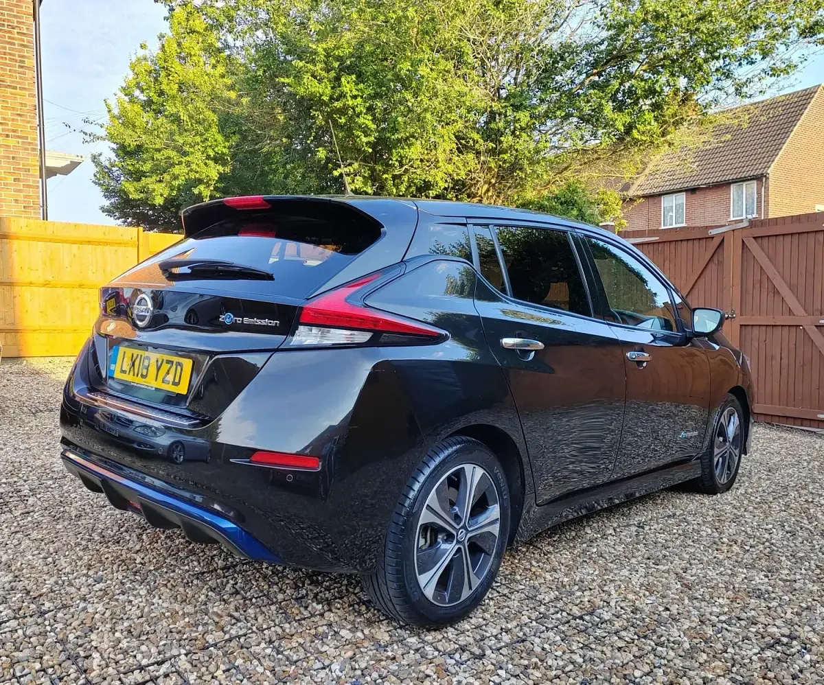 Used Nissan Leaf Tekna 110 kW (150 HP) 2018 Black Hatchback