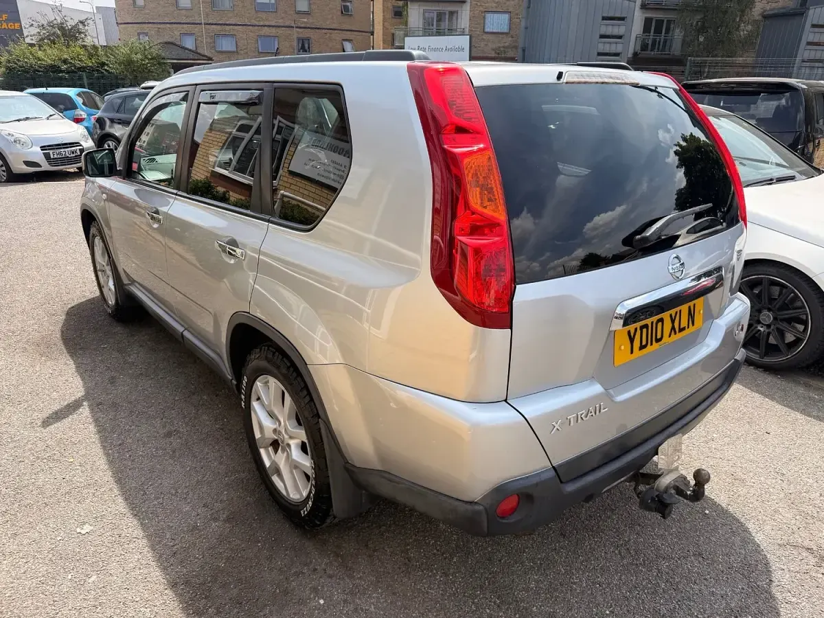 Used Nissan X-Trail Tekna 170 HP (125 kW) 2010 Silver SUV
